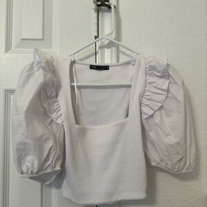 Women blouses 👚 white color and open neck for summer wear